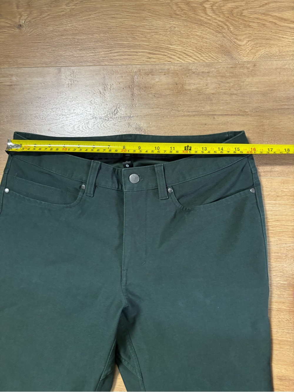 Lululemon ABC Skinny Pant 31 Dark Olive Reflective Cuff Stretch 5 Pocket - Picture 13 of 16